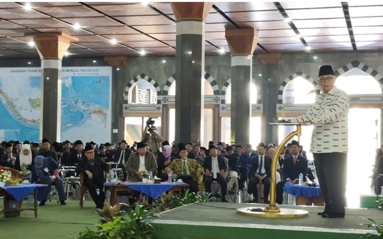 Berbagai Tokoh Sampaikan Apresiasi pada Peringatan HUT ke-80 Syaykh AS Panji Gumilang di Al-Zaytun (Cek Faktanya)